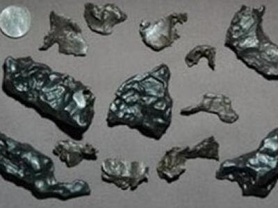 Στο... σφυρί κομμάτια του μετεωρίτη στη Ρωσία
