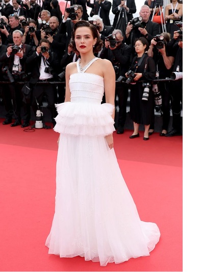 Ζόε Ντατς με Chanel