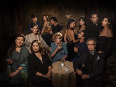 Γη της Ελιάς: Ο Φίλιππος μεταφέρεται τρα...