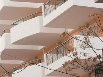 Άμεσες ανακοινώσεις για τη μείωση των συ...