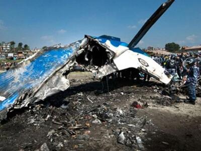 Νεπάλ: Βρέθηκαν τα συντρίμμια του αγνοού...