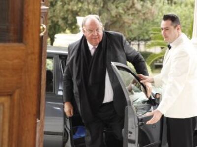 «Πυροβολισμοί» Πάγκαλου κατά Παπουτσή, Τ...