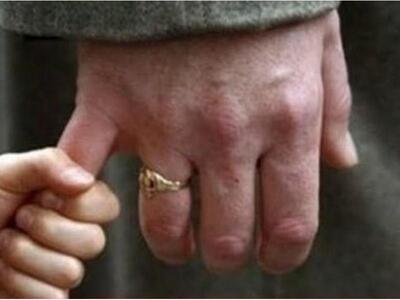 Ανώνυμος παραμένει ο πα-«τέρας» που υπηρ...