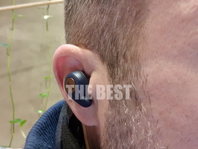 Ακουστικά earbuds: Προσοχή στην απομόνωσ...