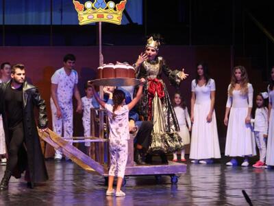 Πάτρα: Κατάμεστο το Συνεδριακό για την π...