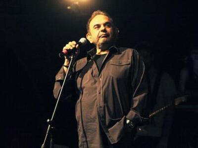 Δύσκολες ώρες για τον Σάκη Μπουλά