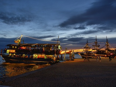 Μαγικές στιγμές καθώς το σούρουπο αγκαλι...