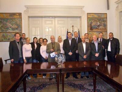 Συνάντηση του Δημάρχου με τις ξένες αθλη...