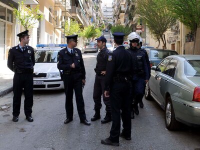 35 χρόνια θα δουλεύουν και οι ένστολοι γ...