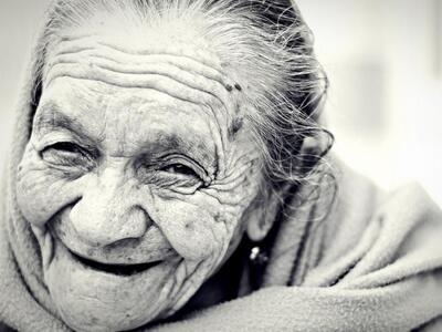 Το όριο είναι τα... 105 χρόνια! Μετά μη ...