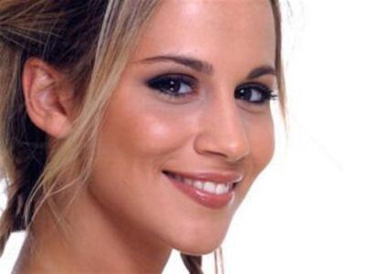 Η Νάντια Μπουλέ παρουσιάστρια του “Elatte”