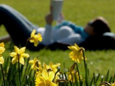 Γιατί έχουμε πρώιμο...καλοκαίρι; Κύμα ζέ...