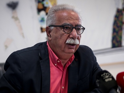 Μαθητές μπούκαραν στο γραφείο του Γαβρόγλου! 