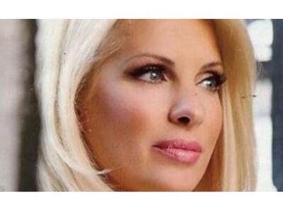 Η Μενεγάκη σε μοναστήρι, ζητώντας βοήθεια!