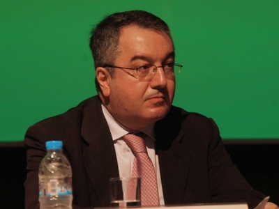 Με Τάκη Τσουκαλά απάντησε για το εμβόλιο...