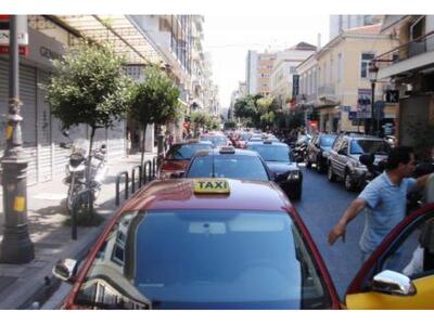 Αλλαγές στο νομοσχέδιο για τα ταξί από τον Βορίδη