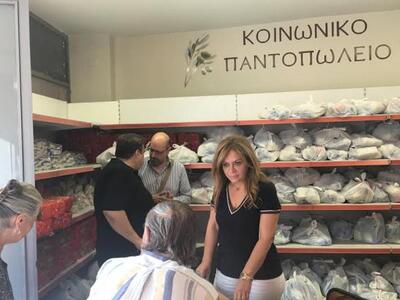 Πάτρα: Συνεχίζεται η διανομή προϊόντων α...