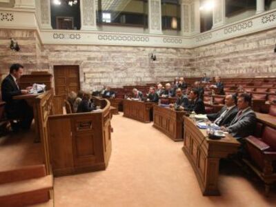 Συμφωνούν για το χάλι της οικονομίας, δι...