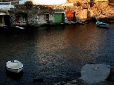 Η τεχνητή νοημοσύνη «ψηφίζει» Κίμωλο: Ιδ...