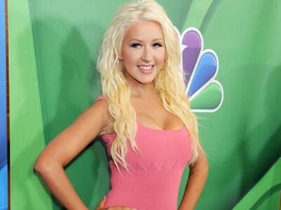 H Christina Aguilera επιδεικνύει τα κιλά που έχασε