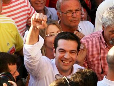 Τσίπρας: "Δεν θα δεχτούμε να μετατρ...