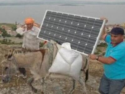 Η πατέντα του αιώνα: Φορτώνουν τα γαϊδού...