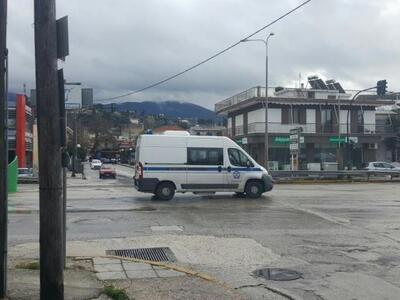 Πάτρα: Σφοδρή σύγκρουση οχημάτων στην ΝΕ...