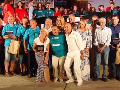 Καταχειροκροτήθηκε η Φιλαρμονική του Δήμ...