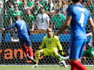 Προκριματικά Μουντιάλ: Πρώτη ήττα επί Σά...