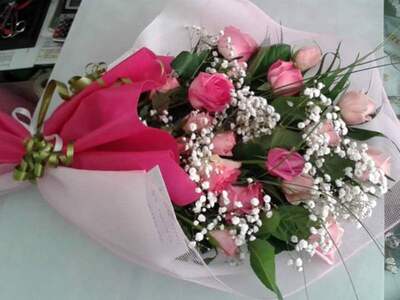 Μια ανθοδέσμη του στοίχισε ...21.258 ευρ...