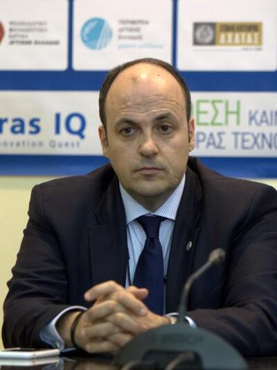 Ο πρόεδρος του Επιμελητηρίου Αχαΐας Πλάτ...