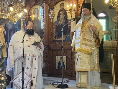 Μνημόσυνο των γονέων του τέλεσε στον Πόρο Κεφαλονιάς ο Επίσκοπος Χρύσανθος Μνημόσυνο των γονέων του τέλεσε στον Πόρο Κεφαλονιάς ο Επίσκοπος Χρύσανθος