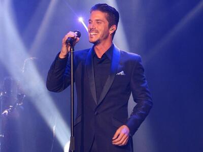 O Νίκος Οικονομόπουλος θυμήθηκε τα εφηβι...