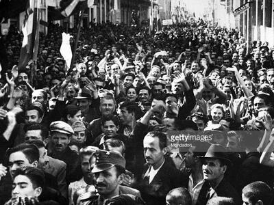 4 Οκτωβρίου 1944. Η Πάτρα πανηγυρίζει τη...