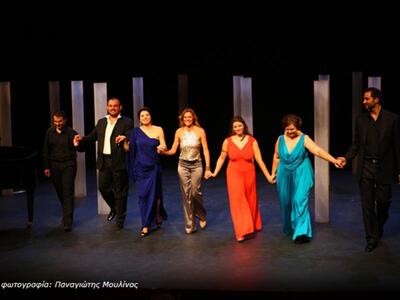 «όπερ Α εγένετο» στο Δημοτικό Θέατρο Απόλλων