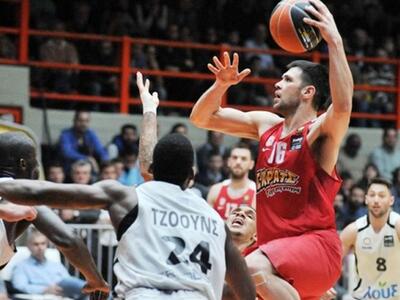 Μπάσκετ: Με το μυαλό στην Αμαλιάδα ο Προ...