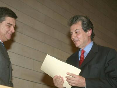 Η δυναμική του μένουμε Ευρώπη!...