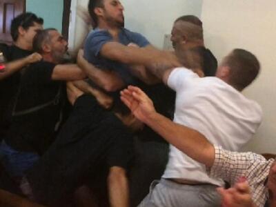 Βόλος: ΜΑΤ και επεισόδια στο Δημοτικό Συ...