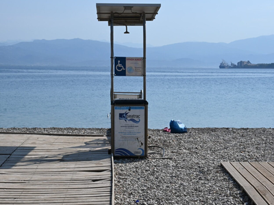 Αχαΐα: Επτά παραλίες προσβάσιμες σε άτομ...