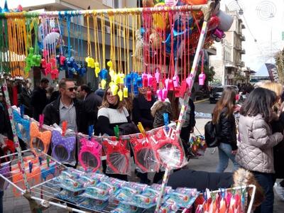 "Σύννεφο" πήγε το παρεμπόριο σ...