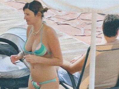 Σκορδά - Λιάγκας: Για μπάνιο με τον μπέμπη τους!