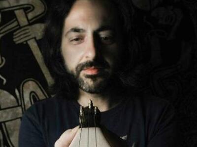 Έκθεση λύρας του μουσικού Ιωάννη Παναγιω...