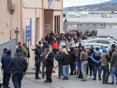 Μυτιλήνη: Αποκλεισμένο από κτηνοτρόφους ...