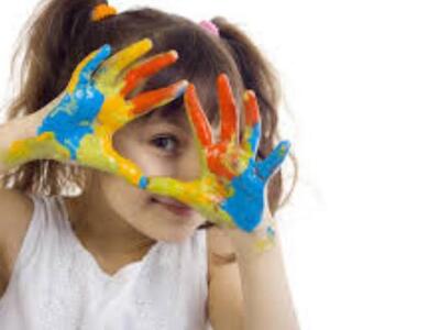 “ΤΑ ΠΑΙΔΙΑ ΖΩΓΡΑΦΙΖΟΥΝ ΓΙΑ ΤΗΝ ΕΠΑΝΑΣΤΑΣ...