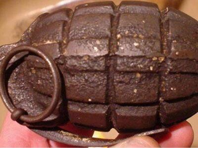 Ηλεία: Έσκαβε το χωράφι του και βρήκε χειροβομβίδα