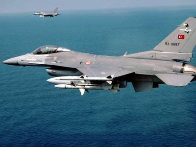 Νέες υπερπτήσεις τουρκικών F-16 πάνω από...