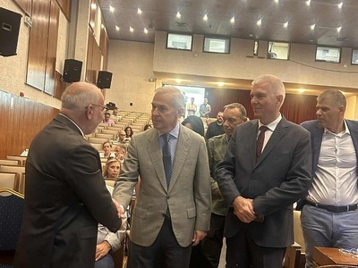 Η Δυτική Ελλάδα επενδύει στον Στρατιωτικ...