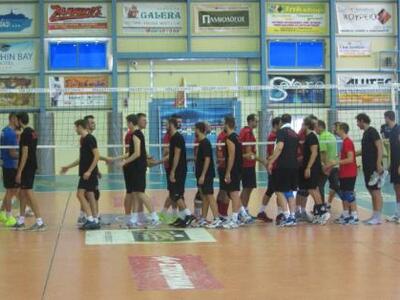 Βόλεϊ: Ήττα και ...γαλλικά στη Σύρο για ...