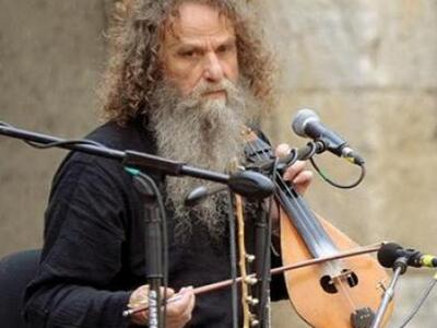 «Η Κρήτη τραγουδάει»  στο Θέατρο Βράχων