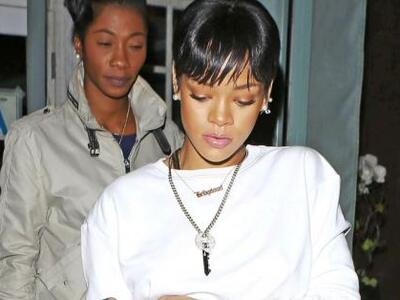 H Rihanna πήγε για φαγητό με το εσώρουχο...
